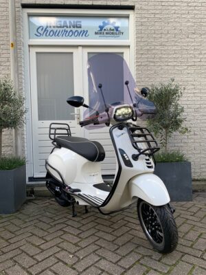 Vespa Sprint White