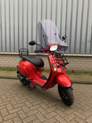 Vespa Sprint Red