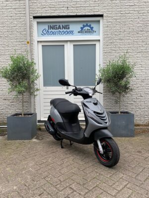 Piaggio Zip Nardo Grey